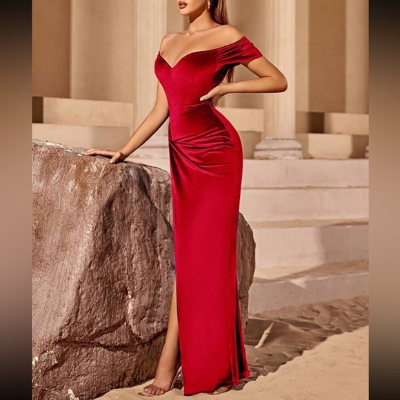 Long Sleeve Off Shoulder Velvet Fitted Long Formal Dress with Side Slit